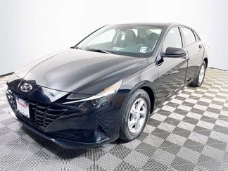 Used 2021 Hyundai Elantra SE image 1