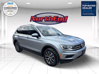 Used 2020 Volkswagen Tiguan SE w/ Panoramic Sunroof Package image 1