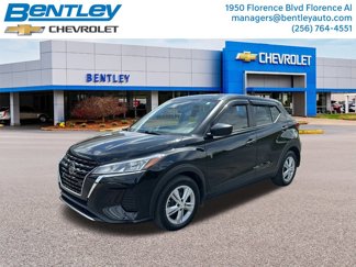 Used 2021 Nissan Kicks S image 1