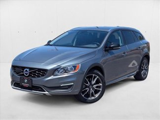 Used 2018 Volvo V60 T5 Cross Country w/ Convenience Package image 1