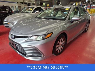 Used 2021 Toyota Camry LE image 1