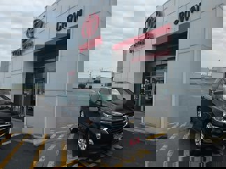 Used 2020 Chevrolet Equinox LT w/ Driver Convenience Package image 1
