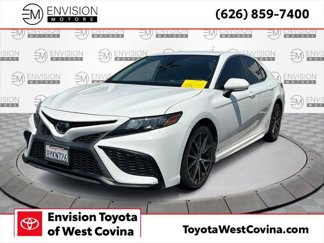 Certified 2022 Toyota Camry SE image 1