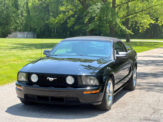 Used 2008 Ford Mustang GT image 1