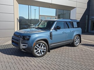Used 2020 Land Rover Defender 110 HSE image 1