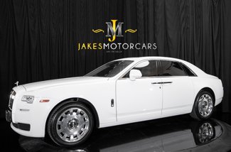 Used 2016 Rolls-Royce Ghost image 1