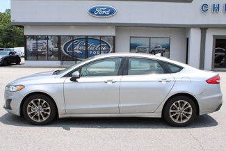 Used 2020 Ford Fusion SE image 1