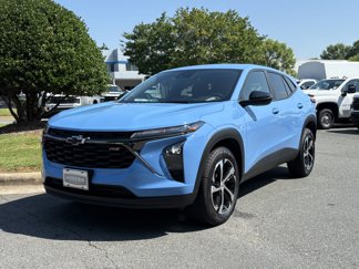Certified 2024 Chevrolet Trax RS w/ Driver Confidence Package image 1