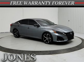 Used 2023 Nissan Altima 2.5 SR w/ SR Premium Package image 1