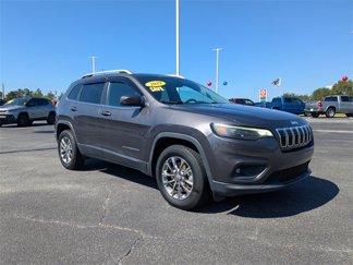Used 2019 Jeep Cherokee Latitude Plus w/ Cold Weather Group image 1