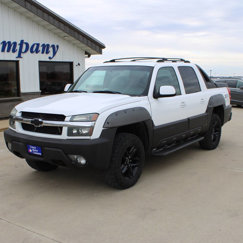 Used 2003 Chevrolet Avalanche 4x4 w/ Suspension Package, Off-Road image 1