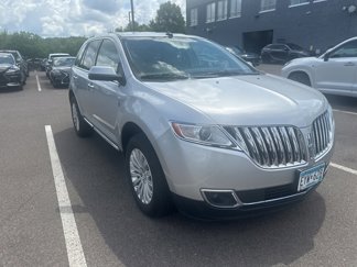 Used 2013 Lincoln MKX AWD w/ Class II Trailer Tow Pkg image 1