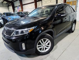 Used 2015 Kia Sorento LX image 1