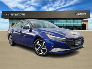 Used 2023 Hyundai Elantra Limited image 1