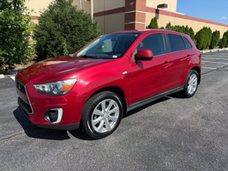 Used 2015 Mitsubishi Outlander Sport SE image 1