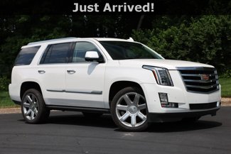 Used 2020 Cadillac Escalade Premium Luxury image 1
