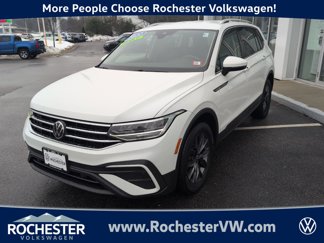 Used 2022 Volkswagen Tiguan SE image 1