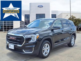 Used 2024 GMC Terrain SLE image 1