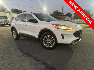 Used 2022 Ford Escape SE image 1