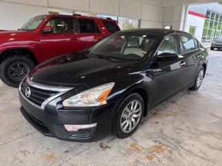 Used 2014 Nissan Altima 2.5 S image 1