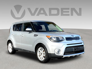 Used 2018 Kia Soul + image 1