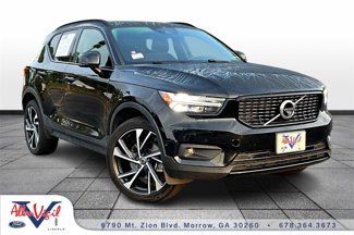 Used 2019 Volvo XC40 T5 R-Design image 1
