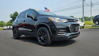 Used 2021 Chevrolet Trax LT w/ Driver Confidence Package image 1