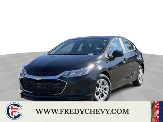 Used 2019 Chevrolet Cruze LS image 1