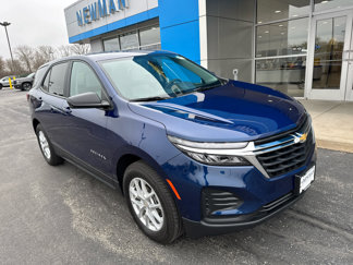 Used 2023 Chevrolet Equinox LS w/ LS Convenience Package image 1