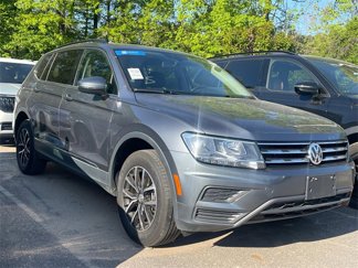 Used 2021 Volkswagen Tiguan SE image 1