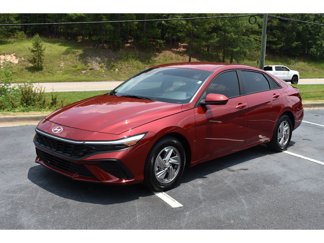 Used 2025 Hyundai Elantra SE image 1