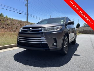 Used 2019 Toyota Highlander XLE image 1