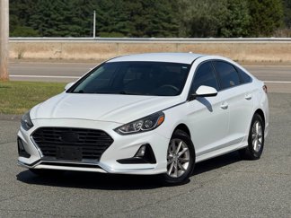 Used 2018 Hyundai Sonata SE image 1