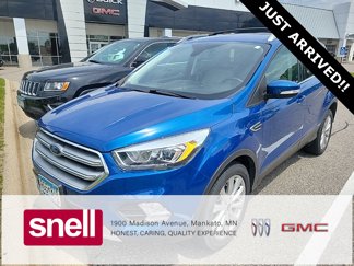 Used 2017 Ford Escape Titanium image 1