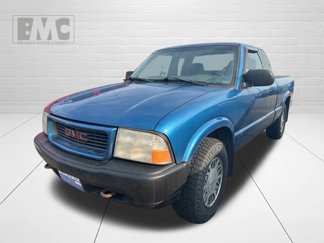 Used 2000 GMC Sonoma SLS w/ SLS Towing Pkg image 1