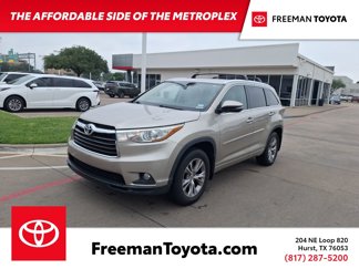Used 2015 Toyota Highlander XLE image 1