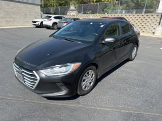 Used 2017 Hyundai Elantra SE image 1