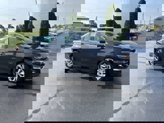 Used 2023 Chevrolet Malibu LT image 1