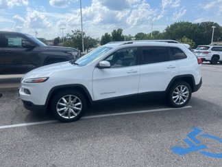 Used 2016 Jeep Cherokee Limited image 1
