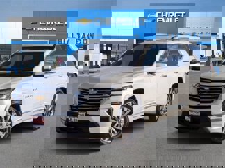 Used 2023 Chevrolet Traverse Premier image 1