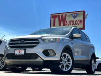 Used 2017 Ford Escape SE image 1
