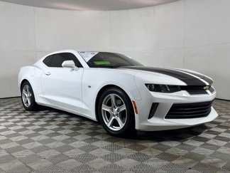Used 2017 Chevrolet Camaro LT image 1