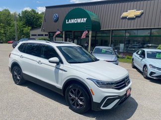 Used 2022 Volkswagen Tiguan SE image 1