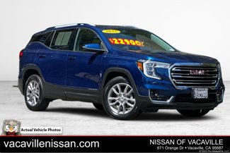 Used 2022 GMC Terrain SLT image 1