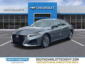 Used 2024 Nissan Altima 2.5 SV image 1