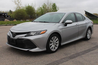 Used 2018 Toyota Camry LE image 1