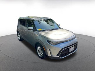 Used 2024 Kia Soul LX w/ Option Group 015 image 1