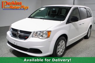 Used 2018 Dodge Grand Caravan SE w/ UConnect Hands-Free Group image 1