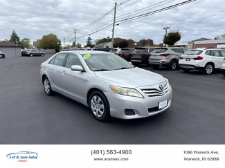 Used 2011 Toyota Camry LE image 1