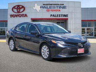 Used 2019 Toyota Camry LE image 1